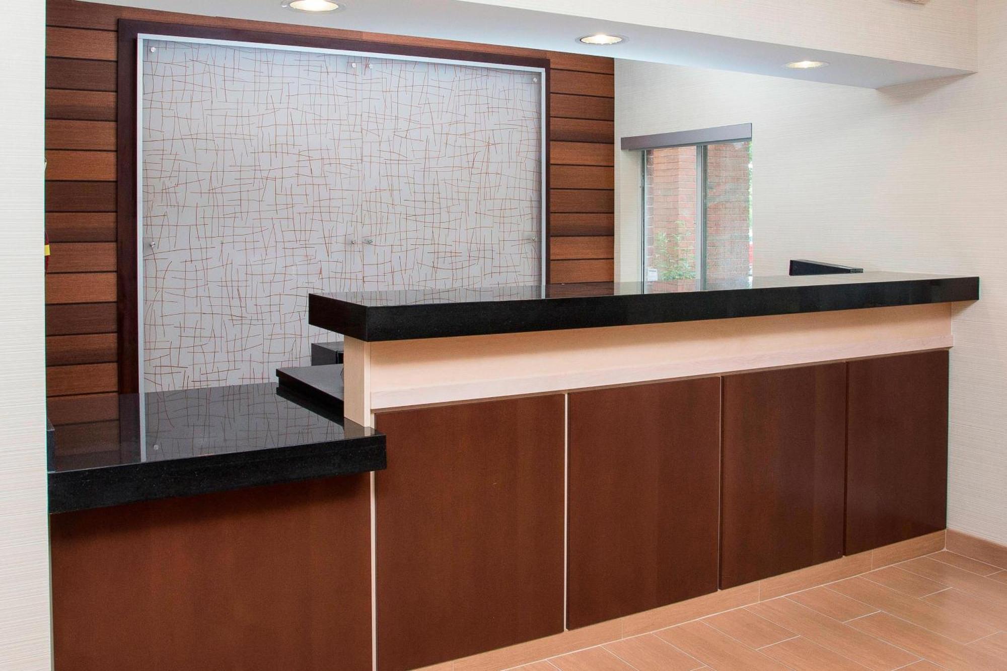 Fairfield & By Marriott South Hotel