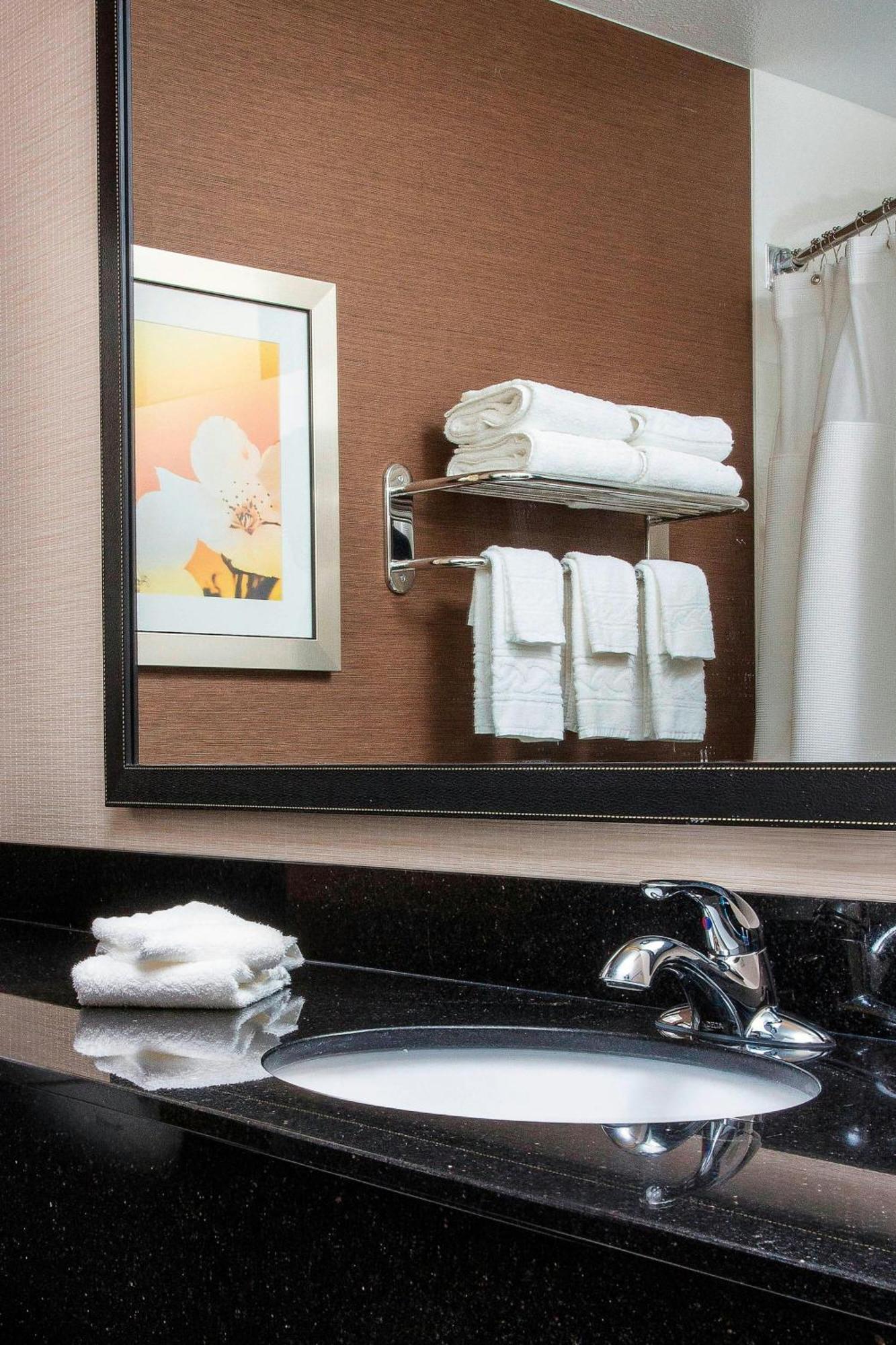 Fairfield & By Marriott South Hotel Dayton